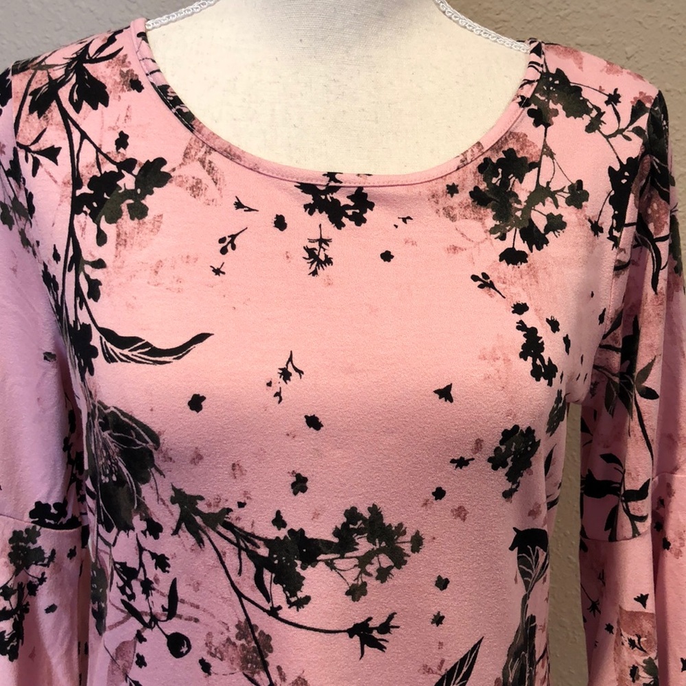NWT Apt. 9 bell sleeve blouse - Picture 2 of 8